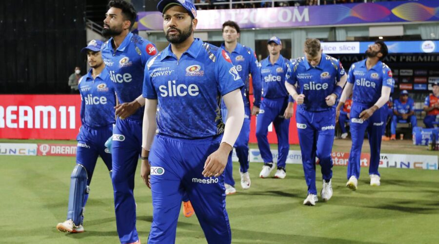 Five players Mumbai Indians might lose this year